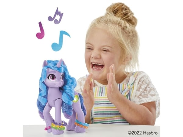 My Little Pony See Your Sparkle Izzy Moonbow