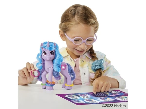 My Little Pony See Your Sparkle Izzy Moonbow