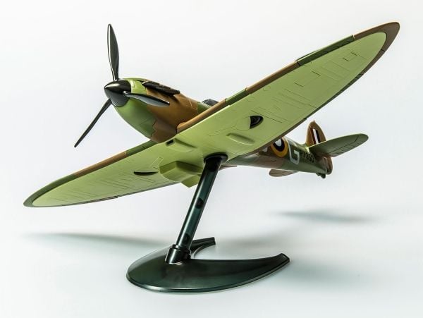 Airfix Spitfire, Luftfarkostmodell med fast vinge, Monteringssats, Spitfire, 34 styck, Militärflygplan, Grön