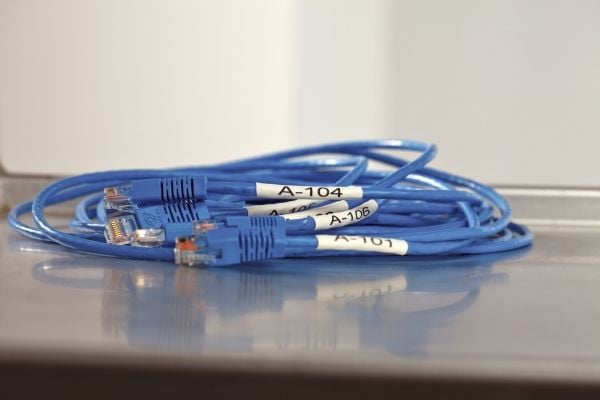 DYMO IND Kutisteputki - 24mm x 1,5m, Musta keltaisella, Monivärinen, Belgia, -55 - 135 °C, UL 224, MIL-STD-202G, MIL-81531, SAE-DTL 23053/5 (1, 3),...