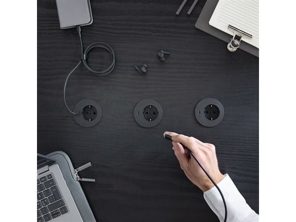 Kondator 935-PM62, 1,25 m, Sisä- ja ulkotila, Tyyppi F, Musta, Quick Charge 3.0, 1 AC-pistorasia(a)