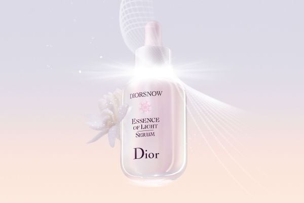 Dior Diorsnow Essence of Light ansiktsserum 30 ml