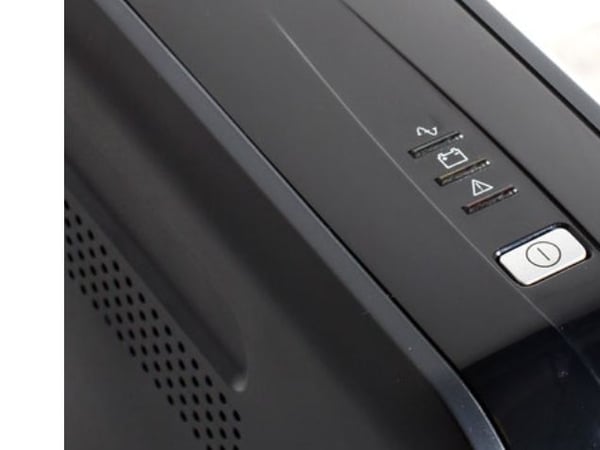 Riello iDialog 600VA, 0,6 kVA, 360 W, 220 V, 240 V, 50/60 hz, 230 V