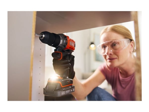 BLACK+DECKER - Borr - sladdlös 13 mm - 45 N·m laddare medföljer - 18 V