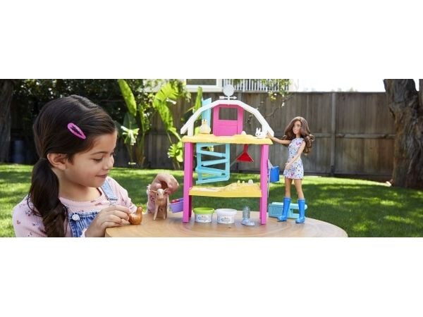 Barbie Hatch & Gather Egg Farm