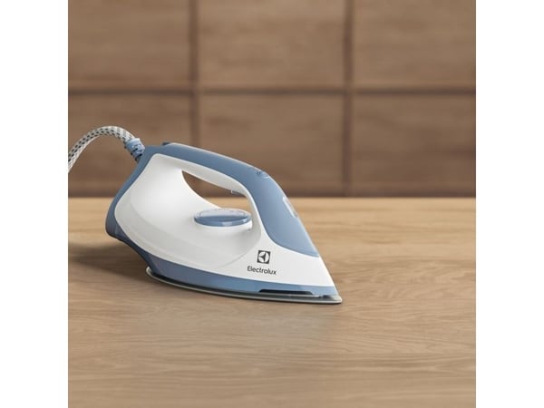 Electrolux E5ST12DB, 2400 W, 200 g/min, Glissium-pohjalevy, 5 bar, 1,2 L, 100 g/min