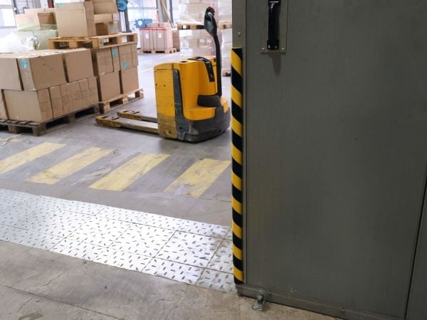 Durable S32R, Plast, Svart, Gul, Rundad, 1000 mm, Kina
