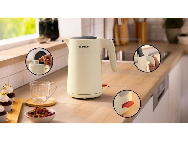 Bosch MyMoment TWK2M167 - Kjele - 1.7 liter - 2.4 kW - kremhvit