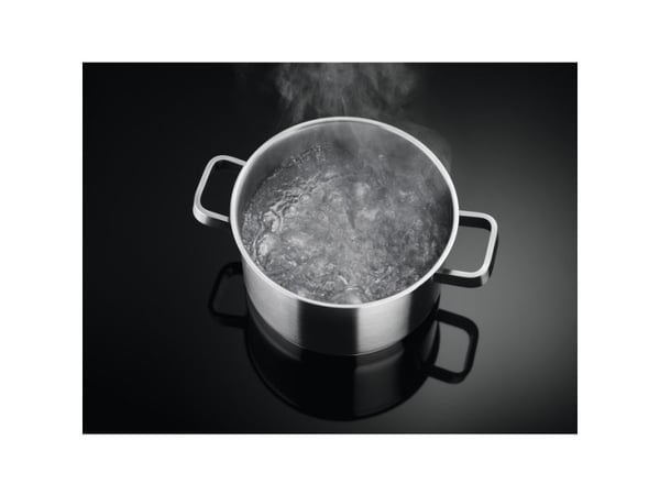 Electrolux EIV9467, Sort, Innebygget, Sonebasert induksjon, Glass, 6 zone(s), 6 zone(s)