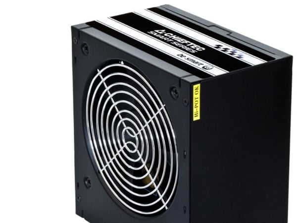 Chieftec Smart Series GPS-400A8 - Nätaggregat (intern) - ATX12V 2.3 - 80 PLUS - AC 230 V - 400 Watt - aktive PFC - svart