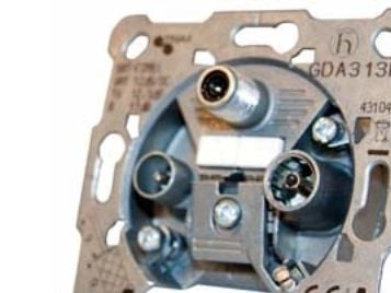 Triax GDA 313 F, IEC, Harmaa, Metalli, EN 50 083-1, EN 50 083-2, EN 50 083-4, 13 - 18 V, 70,6 mm