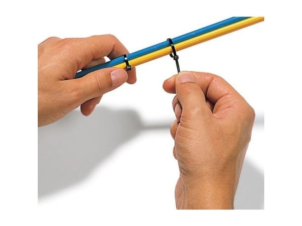 Techly 280 x 4.8mm, Nailon, Musta, 3 - 70 mm, CE, UL, RoHS, Reach, ISO 9001, 280 mm, 4,8 mm