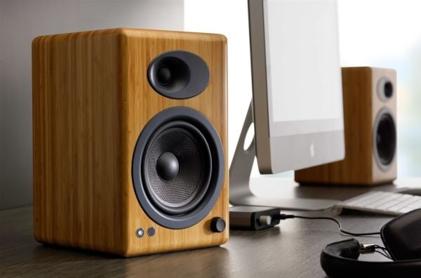 Audioengine A5+, 2-vägs, 2.0 kanaler, Kabel, 50 W, 50 - 22000 hz, Brun