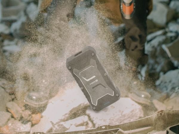 Sandberg Active Survivor - Strømbank - 20000 mAh - 74 Wh - 30 watt - 3 A - PD, QC 3.0 - 3 utgangskontakter (2 x USB, USB-C) - på kabel: USB-C