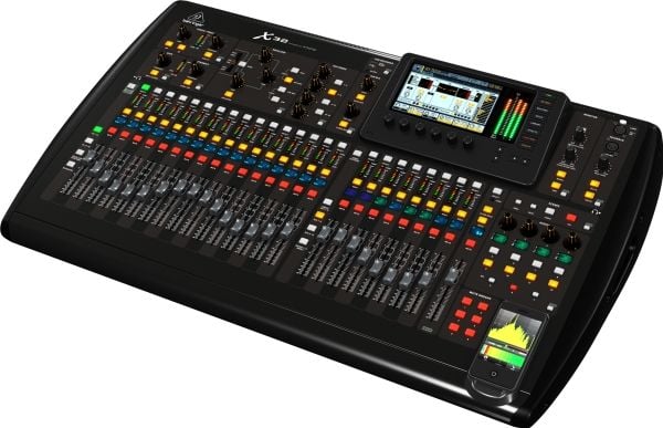 Behringer X32, 40 kanaler, Sort