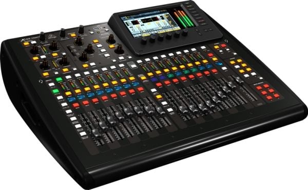 Behringer X32 Compact, 40 kanaler, 120 W, Sort