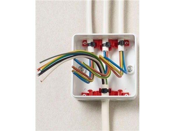 ABB Kabelavlastning för 3 x Ø6-17 mm kabel, för AP9 och AP10 membranlådor