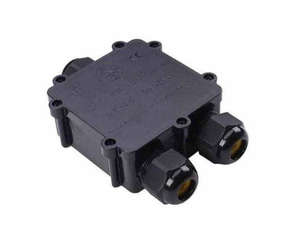IP68 ASENNUSLAATIKKO 5-POLE CLAMP, 3 tuloa/lähtöä, musta, kaapelin halkaisija 8-12mm.