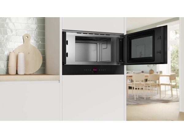 Bosch Serie | 8 BFR7221B1 - Mikrovågsugn - inbyggd - 21 liter - 900 W - svart