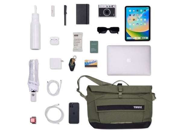 Thule Paramount - Notebook-väska - crossbody, 14L - 14" - mjukt grön