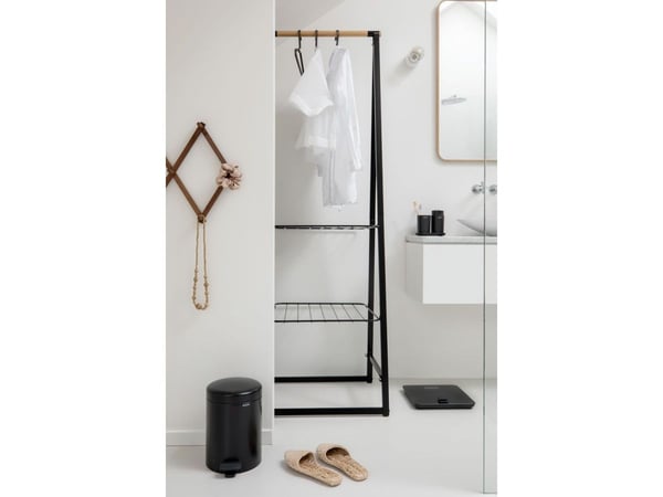 Uusi! BRABANTIA ReNew kylpyhuoneen vaaka itselaukaisimella, tummanharmaa