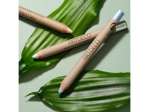 Artdeco Smooth Eyeshadow Stick (6 Silky Rose) 3 g