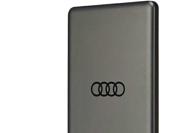 Audi 15W trådløs powerbank 5000 mAh grå Big Logo MagSafe AU-MWPB5000-GT/D1-GY
