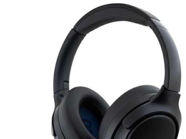 BMW tilbehør Bluetooth ANC BMBHKL601SSLVK svarte metall-logoer