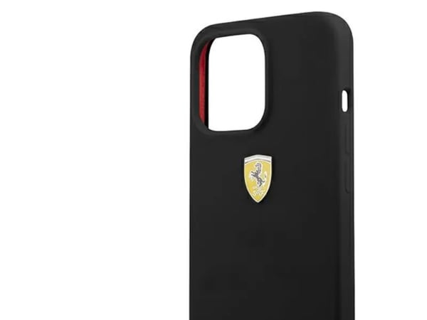 Ferrari FESSIHCP13LBK iPhone 13 Pro / 13 6.1" musta/musta kovakotelo Silikoni