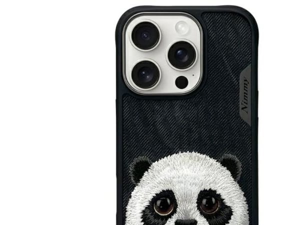 Nimmy Apple iPhone 16 Pro 6.3" telefondeksel svart Big Eyed Pet 2.0 Panda