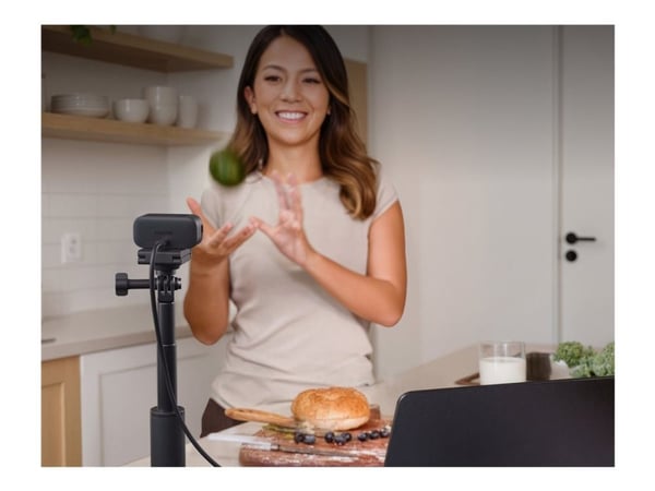 Insta360 Link 2C PRO - Nettkamera - farge - 3840 x 2160 - lyd - USB 2.0 / USB-C - H.264, MJPEG