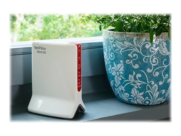 FRITZ!Box 6820 LTE - Trådlös router - WWAN 1GbE 2,4 GHz - 4G, 3G