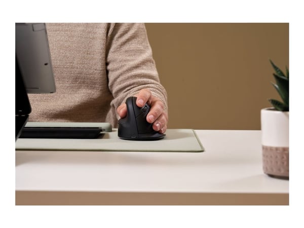 Fellowes 100143583, Vasenkätinen, Vaakasuuntainen muotoilu, Optinen, Bluetooth + USB Type-C, 2400 DPI, musta