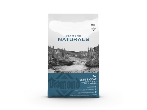 Diamond Naturals Skin & Coat torrfoder för hund, alla livsstadier, 15 kg