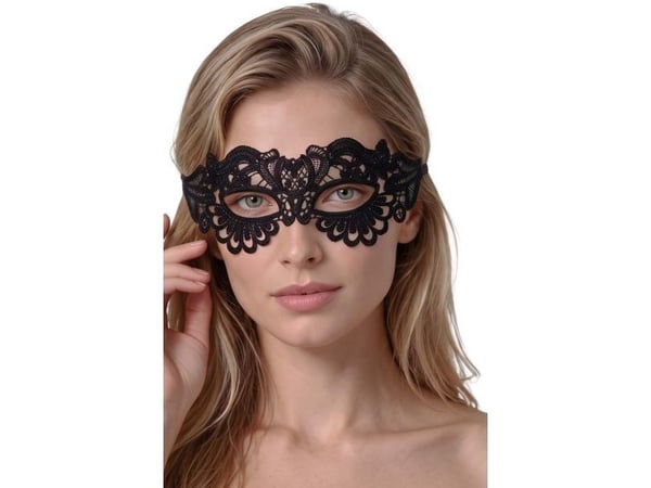 Sort blonde maske med blomster