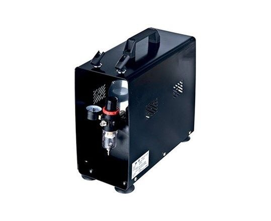 Airbrush compressor with tank and cover