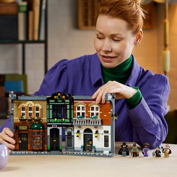 LEGO Icons Sherlock Holmes Bokvrå 10351