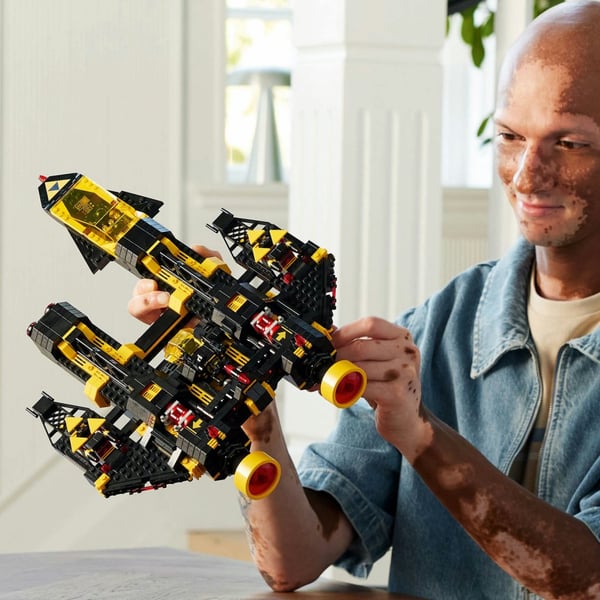 LEGO Icons Blacktron Renegade 10355