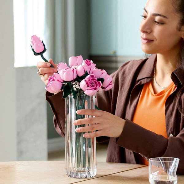 LEGO Botanicals Bukett med rosa rosor 10374