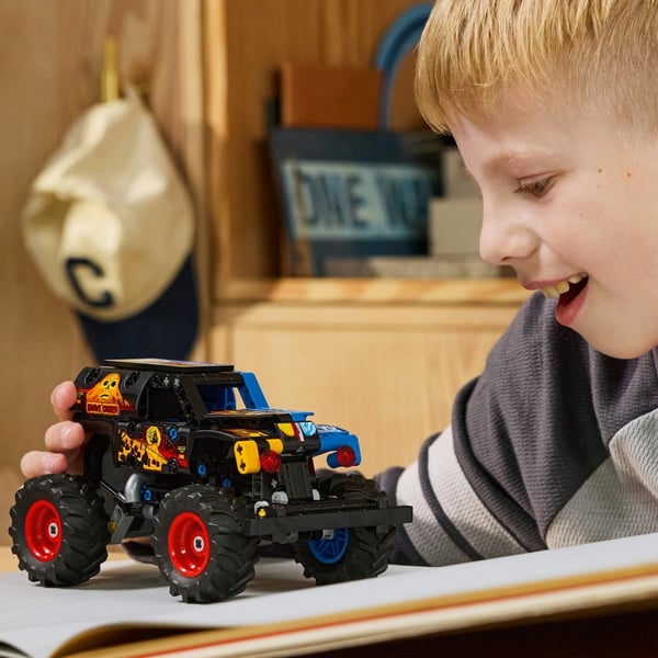 LEGO Technic Monster Jam Grave Digger eld och is 42219