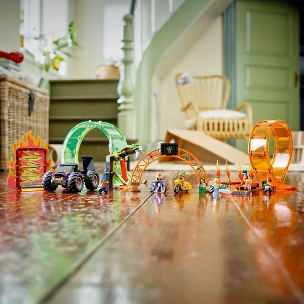 LEGO City Stuntarena med dubbelloop 60339