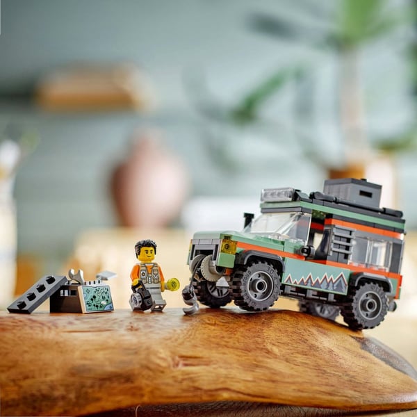 LEGO City 4 hjulsdriven terrängbil för bergskörning 60447