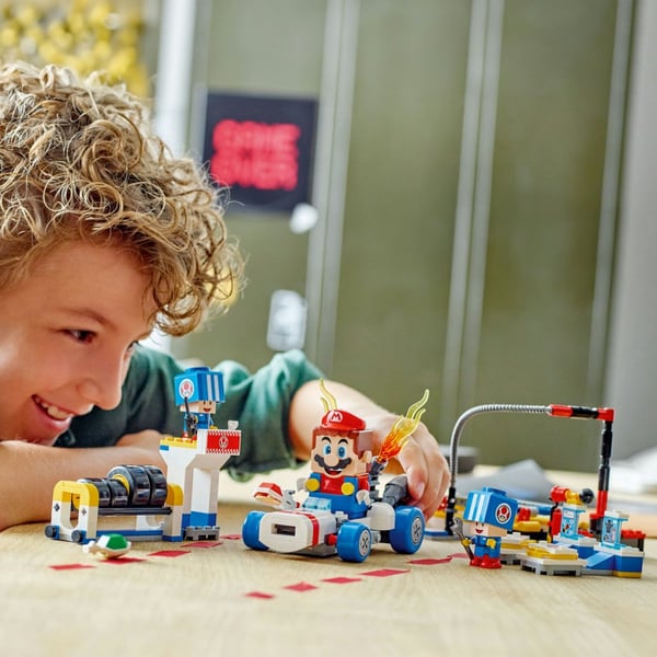 LEGO Super Mario Mario Kart Toads Garage 72035