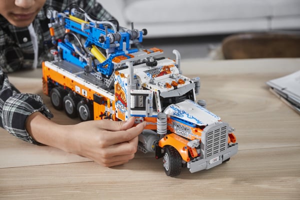 LEGO Technic Tung Bärgningsbil 42128