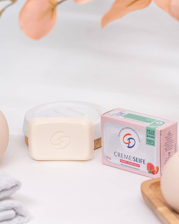 CD Bær og mandelmelk såpe 100 g
