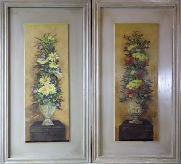 Billede af høj blomsterkomposition i krukke størrelse 1, 30 x 56 cm