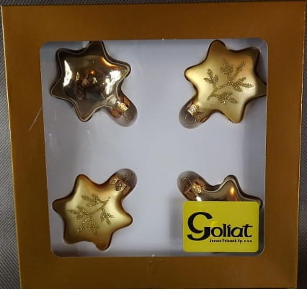 Kultaiset tähdenmuotoiset koristepallot - 4 kpl setti