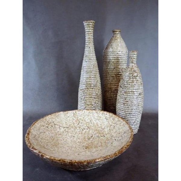 Koristeellinen kivilautanen, säröillä ja raidoilla, kermanvärinen, 30x8cm