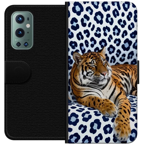 Kompatibel Tegnebogsetui til OnePlus 9 Pro Tiger Chill Pattern-motiv med en tiger, der hviler mod en hvidblå mønstret baggrund i moderne design