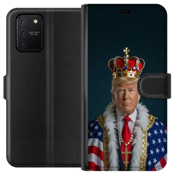 Kompatibelt Lommeboketui til Samsung Galaxy S10 Lite Portrett av Donald Trump kledd som konge med krone og kappe i USAs flagg, symbolsk og provoseren Kompatibelt Lommeboketui til Samsung Galaxy S10 Lite Portrett av Donald Trump kledd som konge med krone og kappe i USAs flagg, symbolsk og provoseren